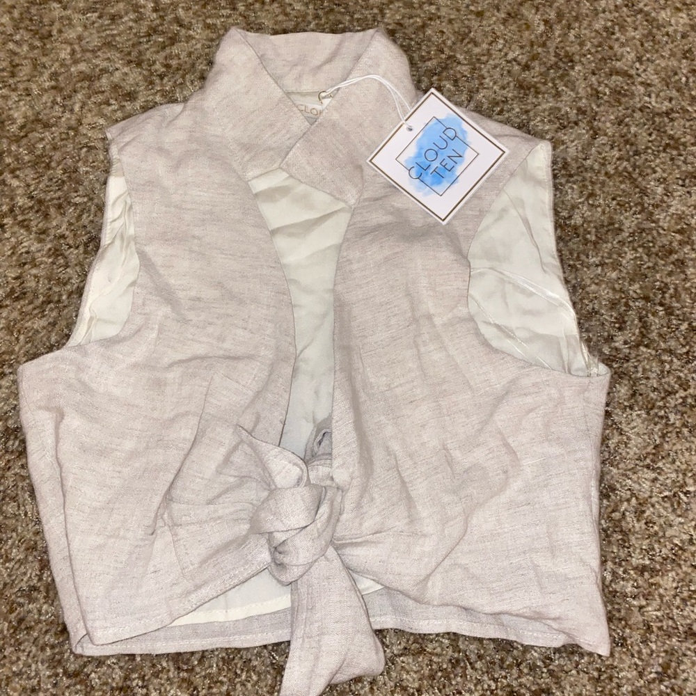 Sleeveless Crop Top